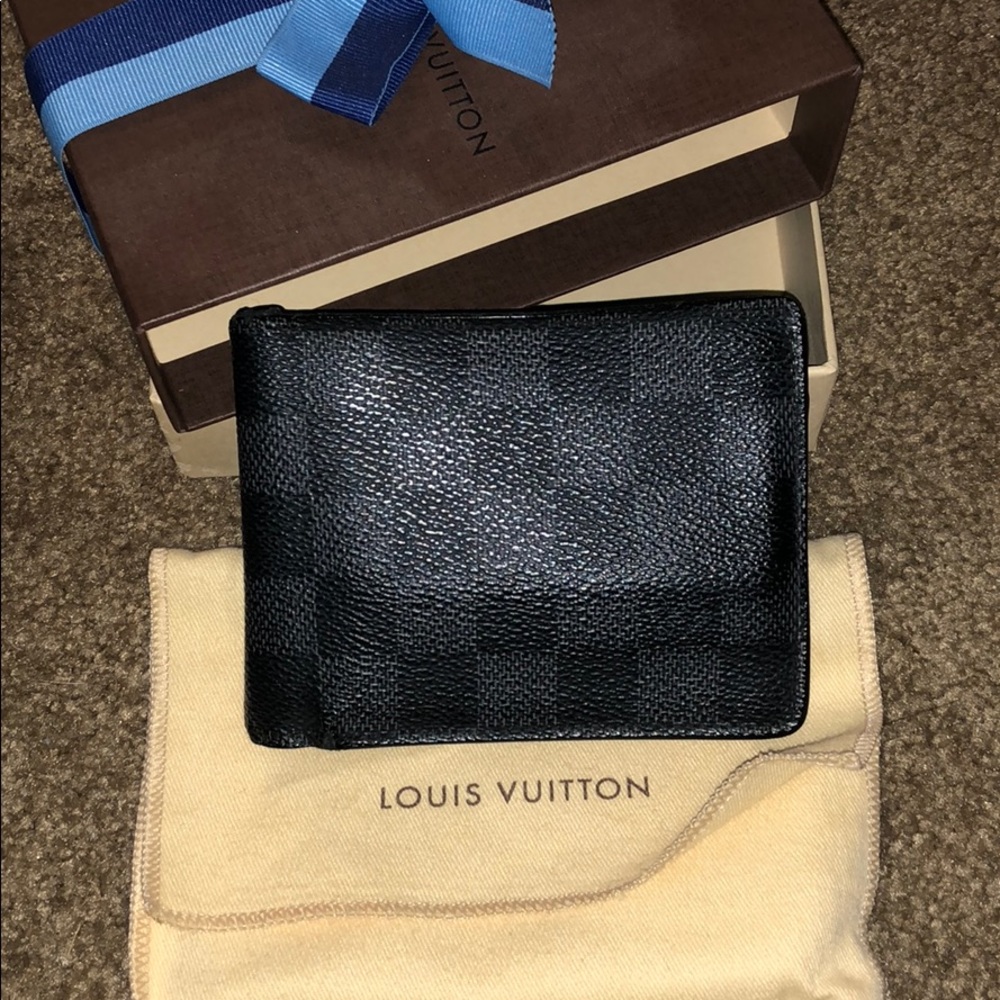 Louis Vuitton Mens Wallet